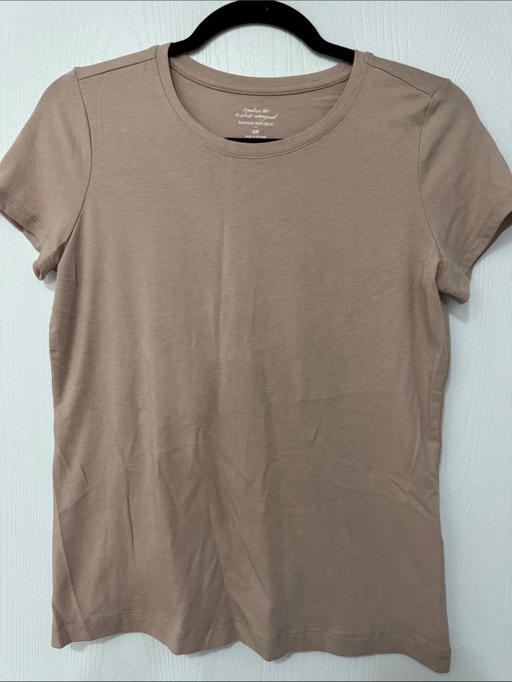 Banana Republic Factory Short Sleeve Crewneck Tee in Taupe